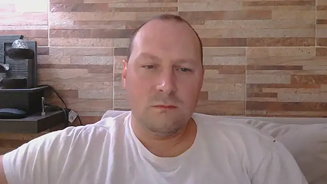 Snapshot of lustonfan chatting on May 16, 12:48 pm lustonfan online show from May 16, 12:48 pm
