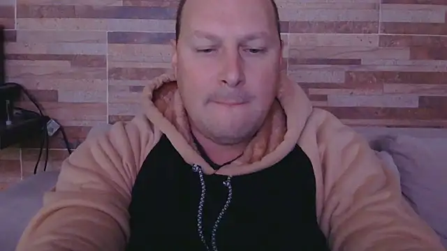 Snapshot of lustonfan chatting on May 22, 12:00 pm lustonfan online show from May 22, 12:00 pm