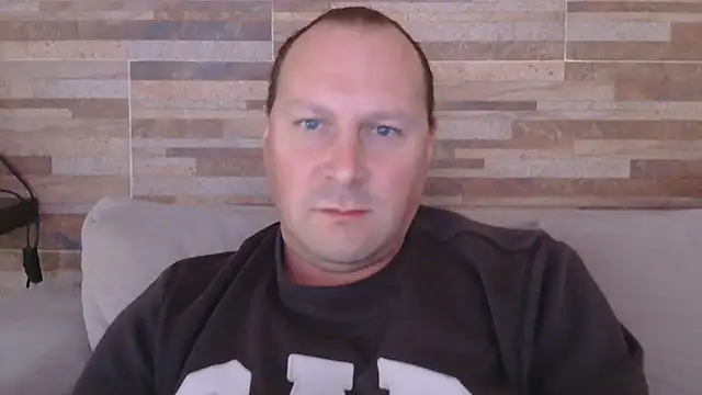 Snapshot of lustonfan chatting on June 9, 12:39 pm lustonfan online show from June 9, 12:39 pm
