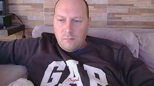 Snapshot of lustonfan chatting on June 19, 11:58 am lustonfan online show from June 19, 11:58 am