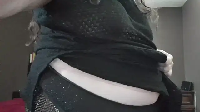 HighnessNikki online show from March 17, 8:34 pm