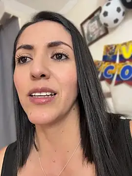 SamanthaWalker  online show from July 15, 3:06 pm