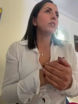 SamanthaWalker  online show from July 17, 3:07 pm