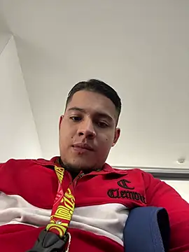 OliverTabordaa online show from April 9, 6:35 pm