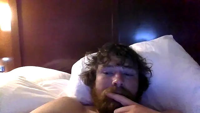 Snapshot of Girthystr8 chatting on March 21, 9:58 am Girthystr8 online show from March 21, 9:58 am