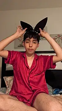 Lucca  555 online show from April 15, 10:54 pm