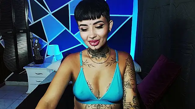 Sol Baker online show from April 17, 3:42 am