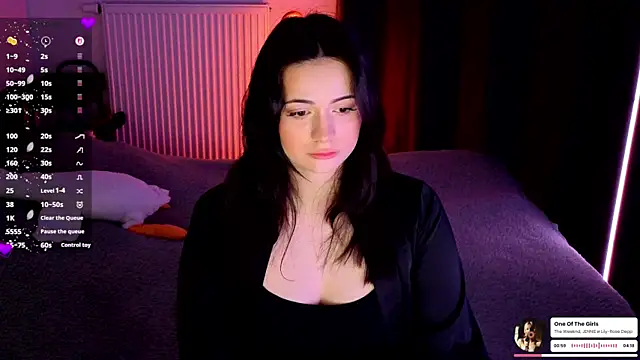 Snapshot of missy3kissy chatting on May 10, 8:25 pm missy3kissy online show from May 10, 8:25 pm