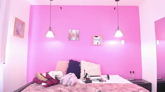 liapinket online show from April 13, 12:32 pm