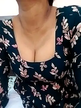 Snapshot of Punam-gupta1 chatting on March 5, 4:52 am Punam-gupta1 online show from March 5, 4:52 am