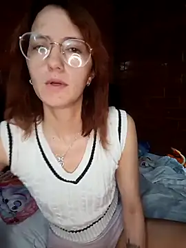 susanhottie1 online show from May 1, 6:12 pm