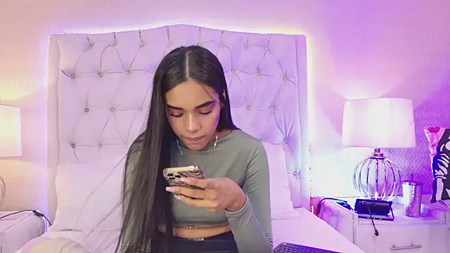 MeganRoseh online show from April 16, 9:39 pm