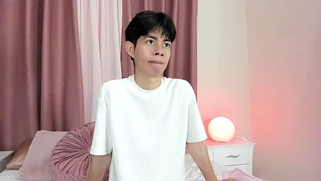 daniell rdrig online show from March 21, 12:43 pm