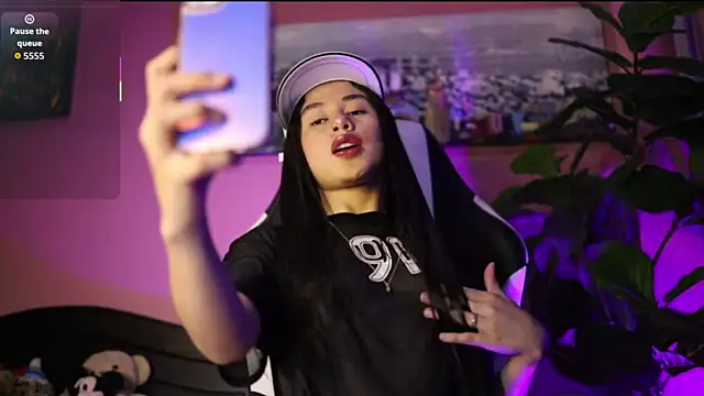 Danaa Rousee  online show from March 14, 8:47 pm