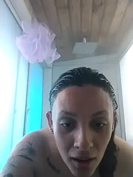 Snapshot of CynthiaMore chatting on May 4, 1:18 pm CynthiaMore online show from May 4, 1:18 pm