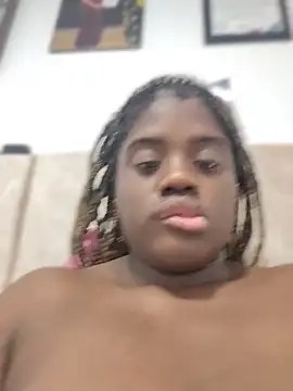 YourLiaa  online show from March 15, 5:46 am