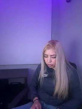 Megan sexrosse online show from March 11, 1:33 am