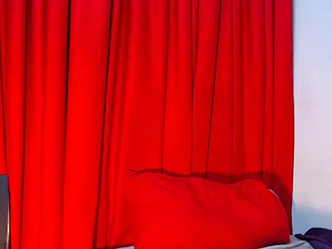 DarkDivva18 online show from April 22, 5:54 am
