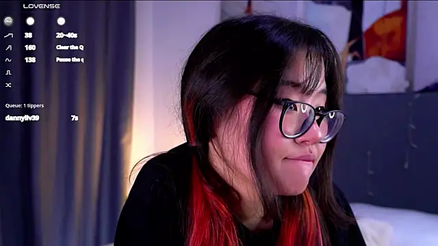 NelleMihalko online show from April 27, 11:41 am