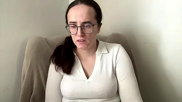 Snapshot of SofiaTease chatting on April 29, 1:15 pm SofiaTease online show from April 29, 1:15 pm