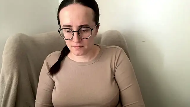 Snapshot of SofiaTease chatting on May 1, 1:26 pm SofiaTease online show from May 1, 1:26 pm