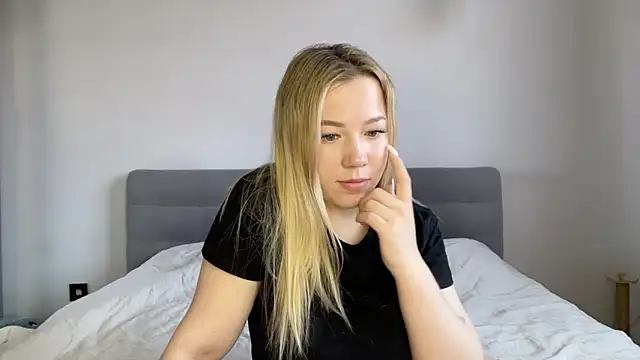 alyrasun online show from April 21, 7:14 am