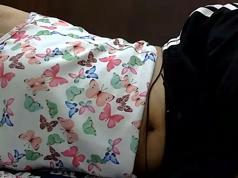 Snapshot of kAVYA_05 chatting on April 30, 7:58 am kAVYA 05 online show from April 30, 7:58 am