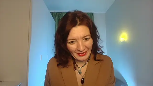 Bonnie Naughtyy online show from April 7, 4:18 pm