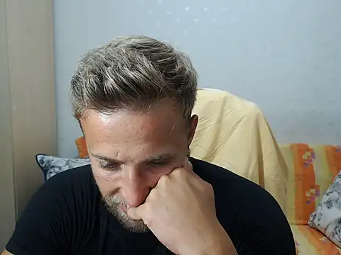 BlondEagleMuscle online show from July 15, 9:20 pm