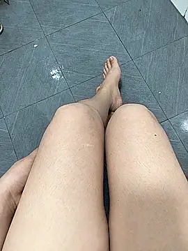 Snapshot of Ruby-xx chatting on April 15, 1:51 pm Ruby-xx online show from April 15, 1:51 pm