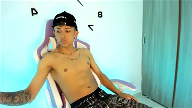 dominik jackson  online show from March 7, 12:29 am