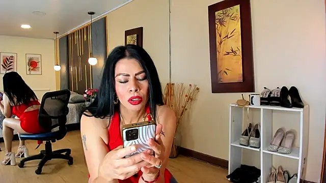 Snapshot of SofiiMontes chatting on June 13, 12:03 pm SofiiMontes online show from June 13, 12:03 pm