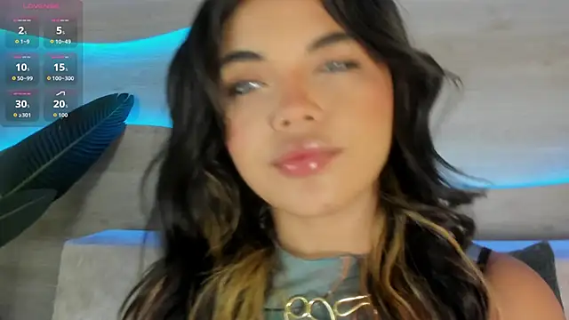 Mia Rosalie online show from April 27, 7:12 pm