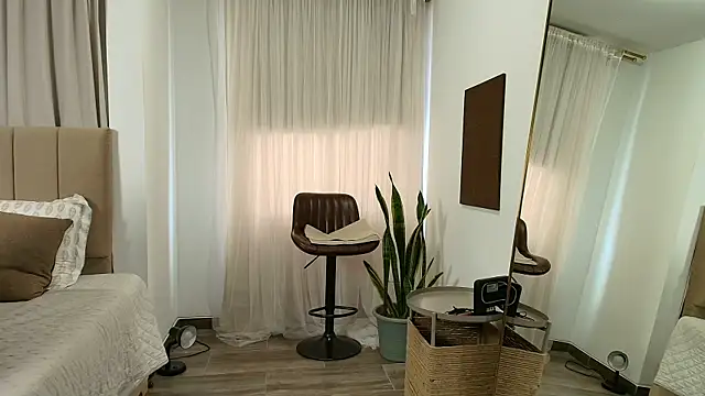 Snapshot of grace_clarc chatting on July 14, 10:15 pm grace clarc online show from July 14, 10:15 pm
