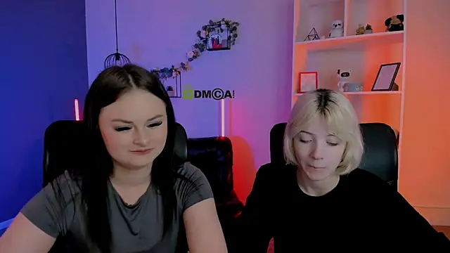  sabrina moore online show from April 13, 8:42 am