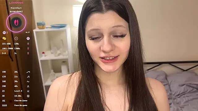 Snapshot of cutessofia chatting on March 8, 2:04 am cutessofia online show from March 8, 2:04 am