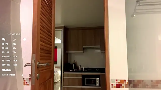 Kissme Kira online show from March 22, 7:28 pm