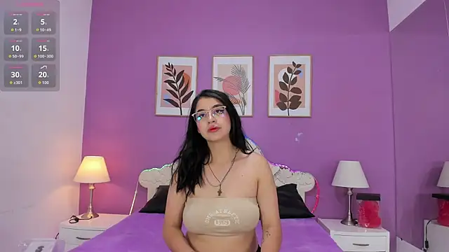 YayaQueen online show from June 24, 11:31 am