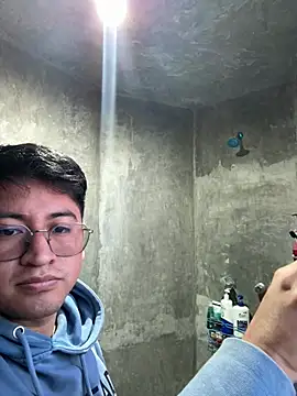 GoldenM95 online show from March 18, 8:01 pm