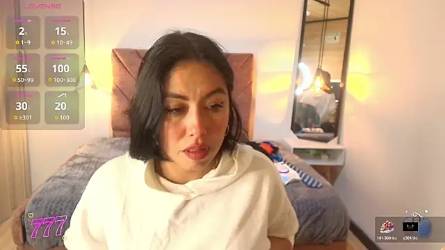 Amanda Fox   online show from March 19, 7:40 pm