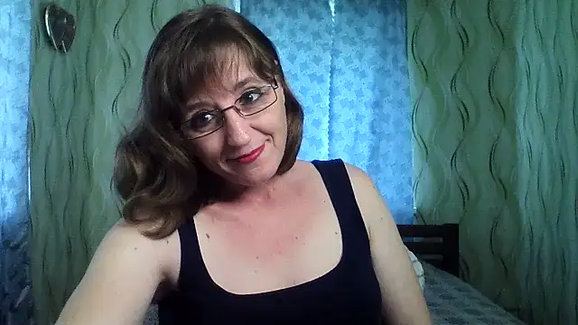 Alisaprice077 online show from June 16, 9:01 am