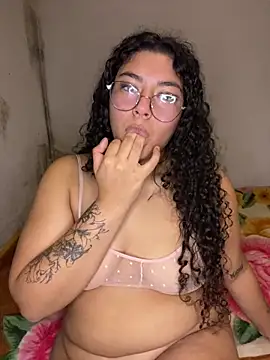 Snapshot of Chullsita chatting on May 14, 3:46 am Chullsita online show from May 14, 3:46 am
