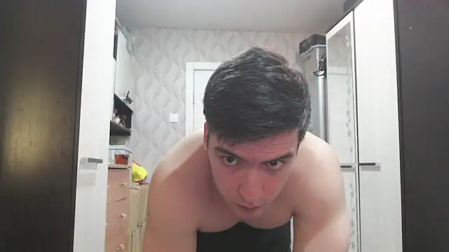 Snapshot of this_is_andy chatting on July 17, 4:34 pm this is andy online show from July 17, 4:34 pm