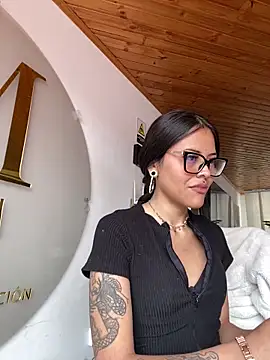 Cloe pink1 online show from March 16, 4:22 pm