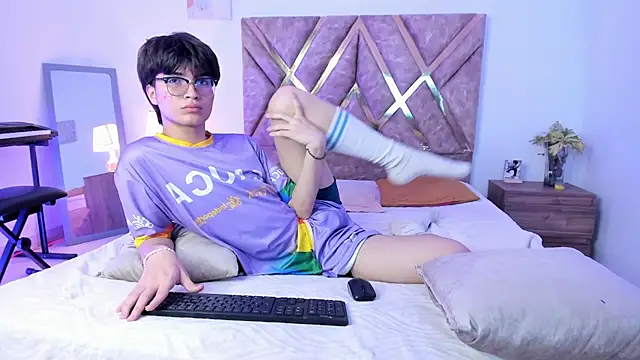 Kai blaz online show from March 14, 6:35 pm