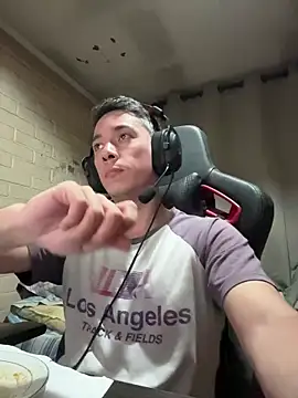 Cr1sXPorn online show from March 16, 1:55 am