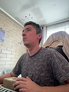 Cr1sXPorn online show from March 27, 4:07 pm