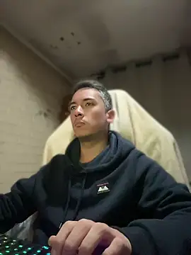 Cr1sXPorn online show from April 22, 12:57 am