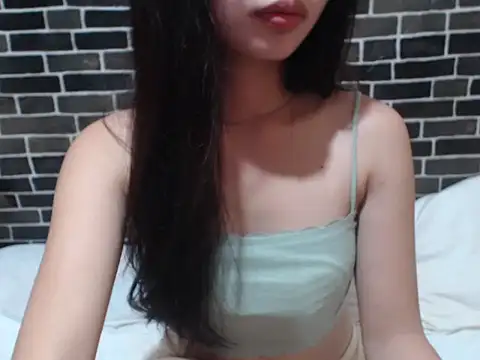 Snapshot of asian_hotty1 chatting on May 3, 1:06 pm asian hotty1 online show from May 3, 1:06 pm