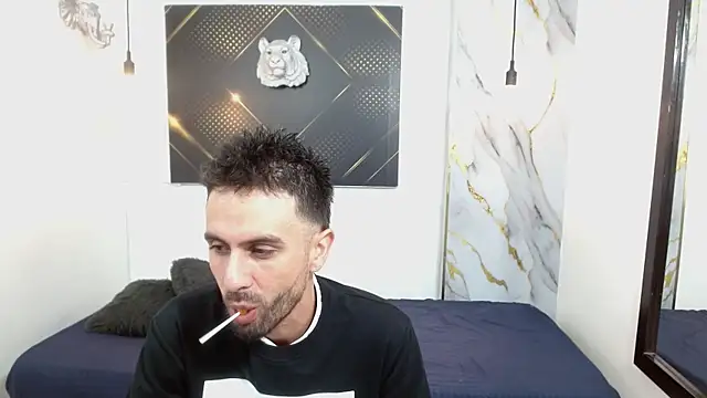 KingOfTemptation online show from April 9, 3:17 am